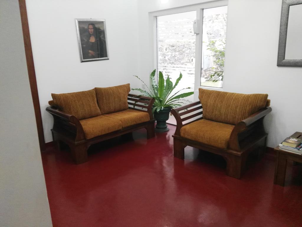 Anna Shanthi Villa Kandy Luaran gambar