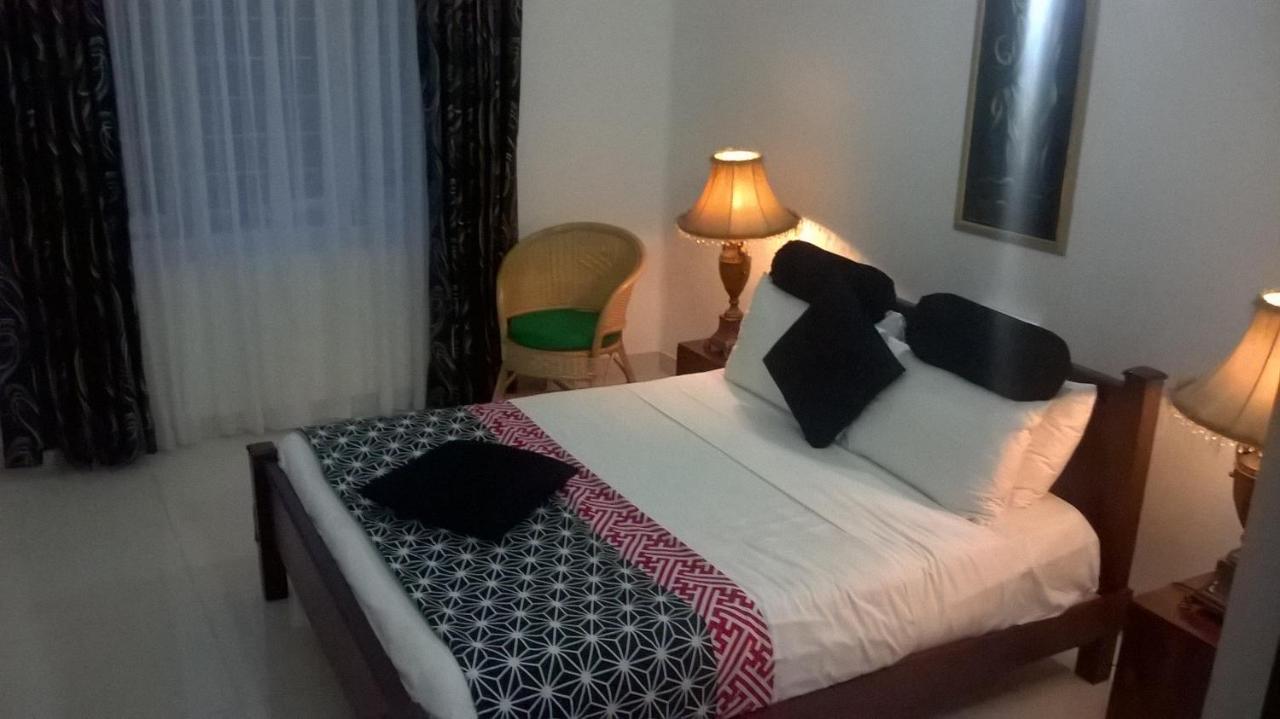 Anna Shanthi Villa Kandy Luaran gambar