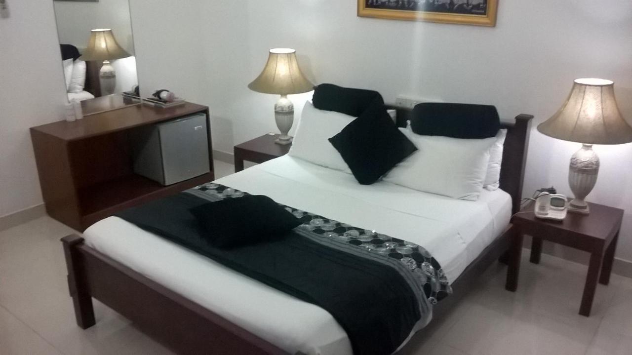 Anna Shanthi Villa Kandy Luaran gambar
