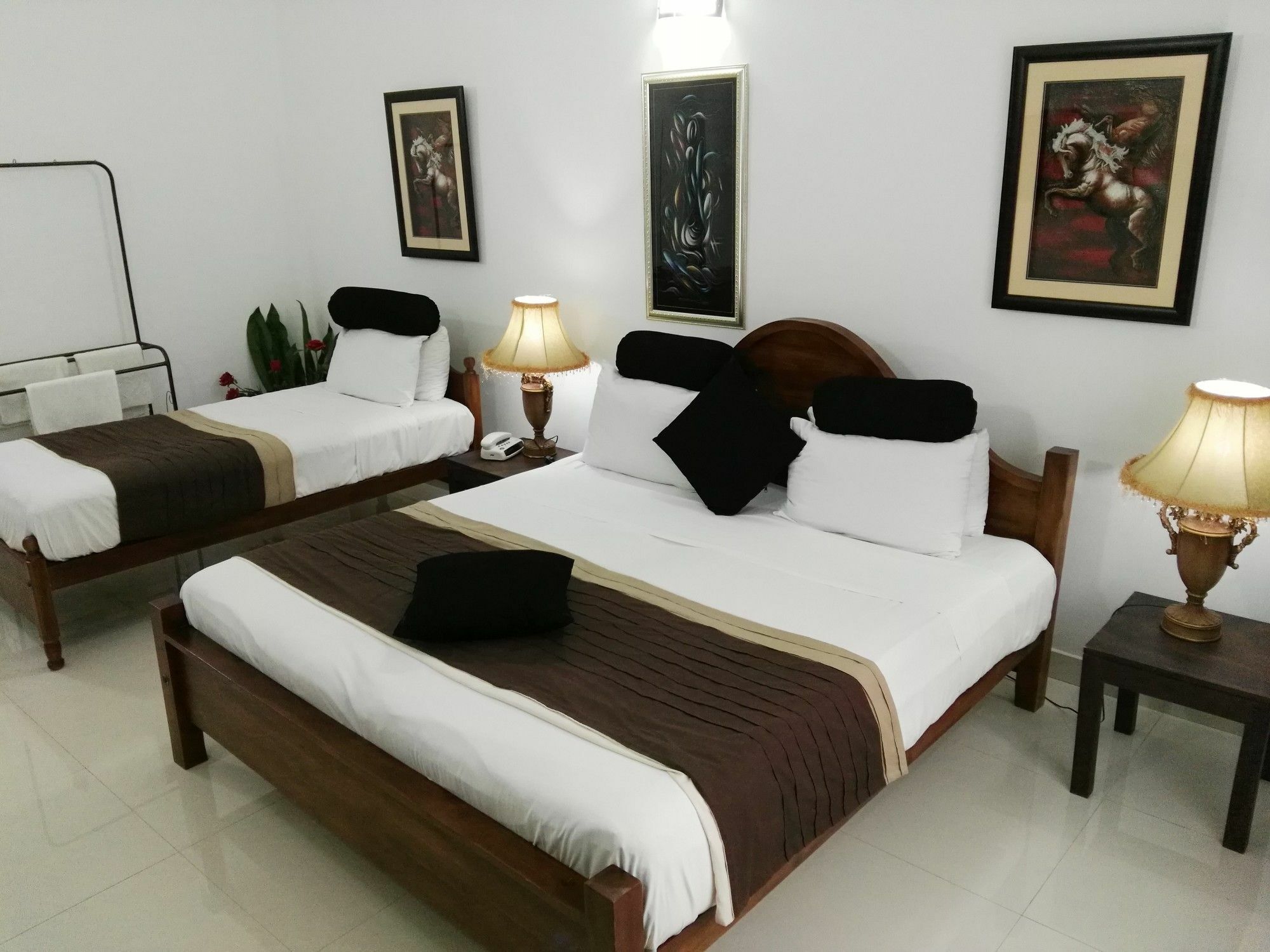 Anna Shanthi Villa Kandy Luaran gambar