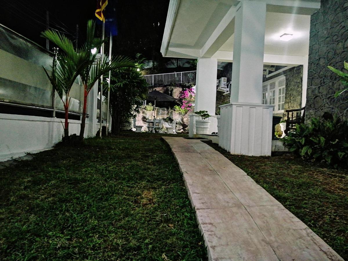 Anna Shanthi Villa Kandy Luaran gambar